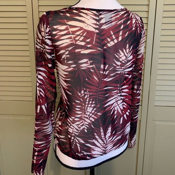 Beautiful Palm Pattern Silk Blouse - Picture 6 of 14